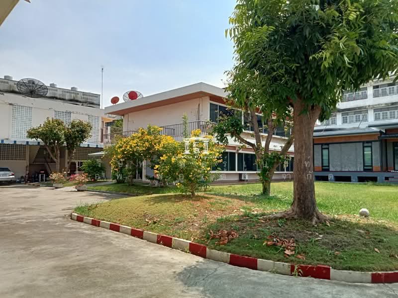 45971 – เพียง 290 เมตรจากถนนใหญ่ประชาอุทิศ! ขายที่ดินพร้อมโกดังผืนใหญ่ 2 ไร่ครึ่ง รถขนนส่งเข้า-ออกสะ, กรุงเทพ, ประชาอุทิศ, ราษฎร์บูรณะ, กรุงเทพ, 3,980 ตร.ม., ที่ดิน ขาย, โดย บริษัท ฟอร์เบสท์ พร็อพเพอร์ตี้ส์ จำกัด, 500440850 - DDproperty.com