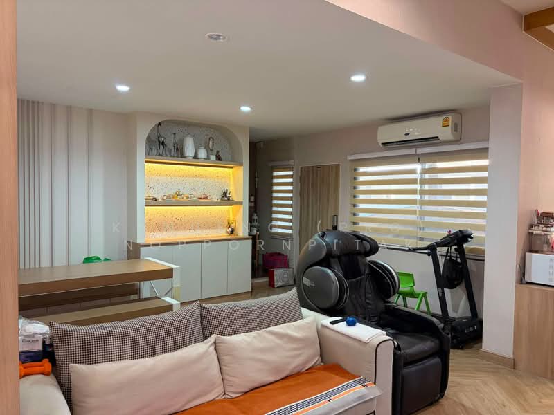 The loft by I-zen, Bangkok, นาคนิวาส 48, Lat Phrao, Bangkok, 4 Bedrooms, 350 sqm, Townhouse For Sale, by Kanueng (Pro) Noppornpitak, 500440881 - DDproperty.com