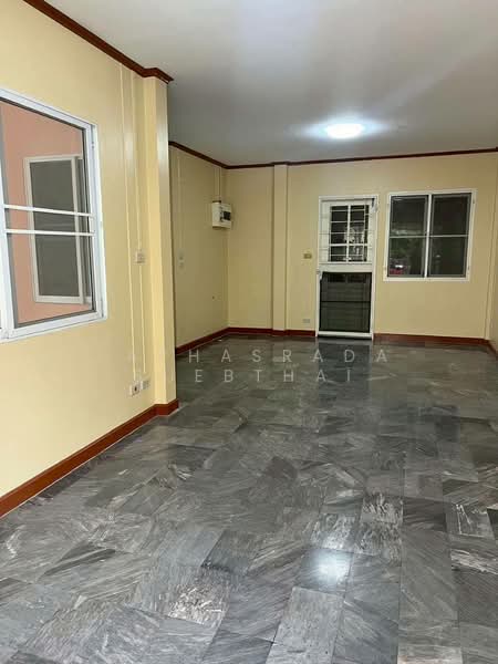 Busarin Ramintra, Bangkok, Soi Phraya Suren 40, Sam Wa Tawan Tok, Khlong Sam Wa, Bangkok, 2 Bedrooms, 132 sqm, Townhouse For Sale, by Laphasrada Suebthai, 500440893 - DDproperty.com
