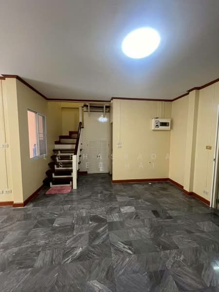 Busarin Ramintra, Bangkok, Soi Phraya Suren 40, Sam Wa Tawan Tok, Khlong Sam Wa, Bangkok, 2 Bedrooms, 132 sqm, Townhouse For Sale, by Laphasrada Suebthai, 500440893 - DDproperty.com