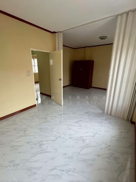 Busarin Ramintra, Bangkok, Soi Phraya Suren 40, Sam Wa Tawan Tok, Khlong Sam Wa, Bangkok, 2 Bedrooms, 132 sqm, Townhouse For Sale, by Laphasrada Suebthai, 500440893 - DDproperty.com