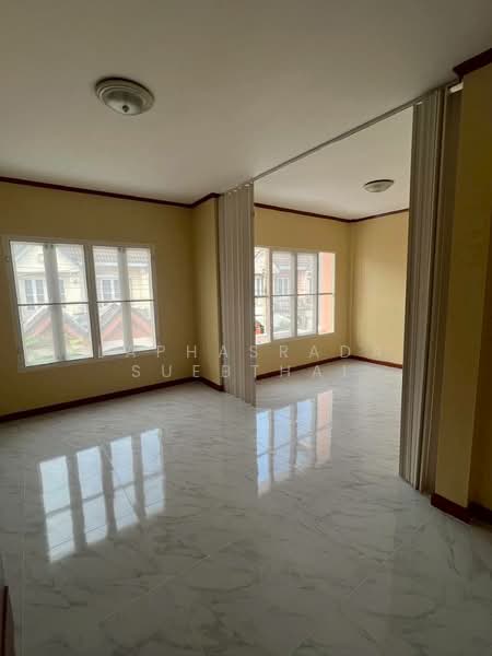 Busarin Ramintra, Bangkok, Soi Phraya Suren 40, Sam Wa Tawan Tok, Khlong Sam Wa, Bangkok, 2 Bedrooms, 132 sqm, Townhouse For Sale, by Laphasrada Suebthai, 500440893 - DDproperty.com