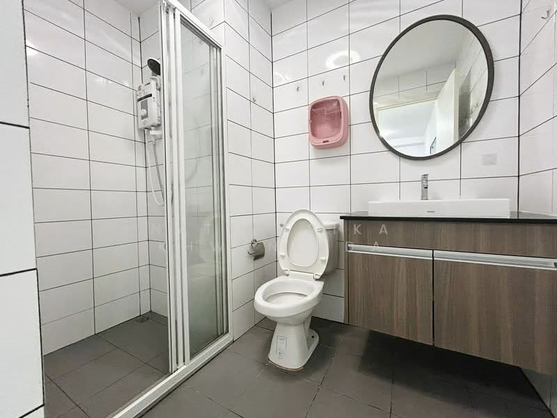 Chapter One ECO Ratchada-Huaikwang, Bangkok, Pracha Uthit Road, Huai Khwang, Bangkok, 2 Bedrooms, 45 sqm, Condo For Rent, by Nattharika Khwanlada, 500440895 - DDproperty.com