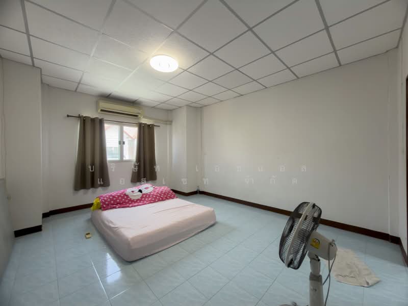 Arunthong 5 Phetkasem 69, Bangkok, Liap Khlong Phasi Charoen Fang Nuea Road, Nong Kham, Nong Khaem, Bangkok, 2 Bedrooms, 100 sqm, Townhouse For Sale, by บริษัท เอชแอล แอสเซท จำกัด, 500440906 - DDproperty.com