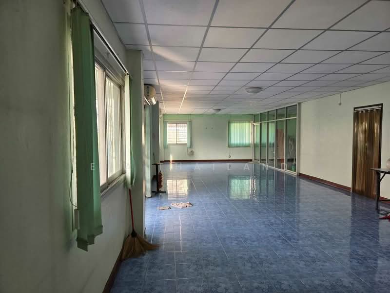 ให้เช่า โรงงานพร้อมสำนักงาน 1,230 ตรม. ผังม่วงลาย แฟคทอรี่แลนด์ 1 พุทธมณฑลสาย 5 สภาพ 100% เทพื้นใหม่, นครปฐม, ไร่ขิง, สามพราน, นครปฐม, 1,230 ตร.ม., โกดัง-โรงงาน ให้เช่า, โดย ERA Thailand, 500440931 - DDproperty.com