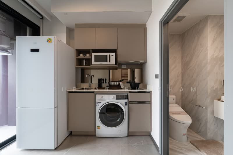 Coco Parc, Bangkok, 1150 Rama 4 Road, Khlong Toei, Bangkok, Studio, 27 sqm, Condo For Sale, by Jaruphat Phukham, 500440945 - DDproperty.com