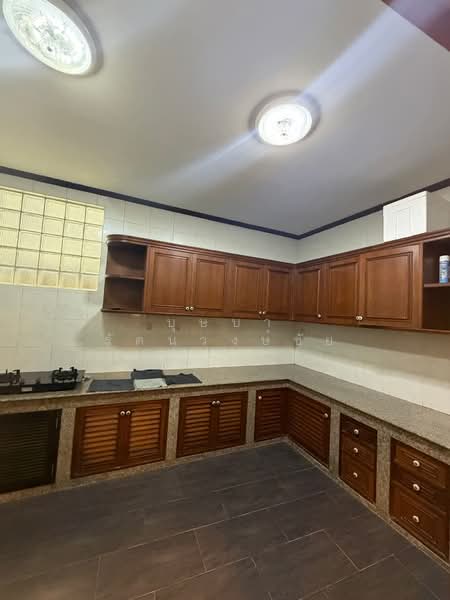 ทำเลซ.บรมราชชนนี 4 ใกล้เซ็นทรัลปิ่นเกล้า ให้เช่าทาวน์เฮ้าส์ 3 ชั้น บ้านพร้อมอยู่ ทำเลดี ทำออฟฟิศได้, Bangkok, บรมราชชนนี, Bang Bamru, Bang Phlat, Bangkok, 4 Bedrooms, 200 sqm, Townhouse For Rent, by บุษบา รัตนวงษ์ชัย, 500440981 - DDproperty.com