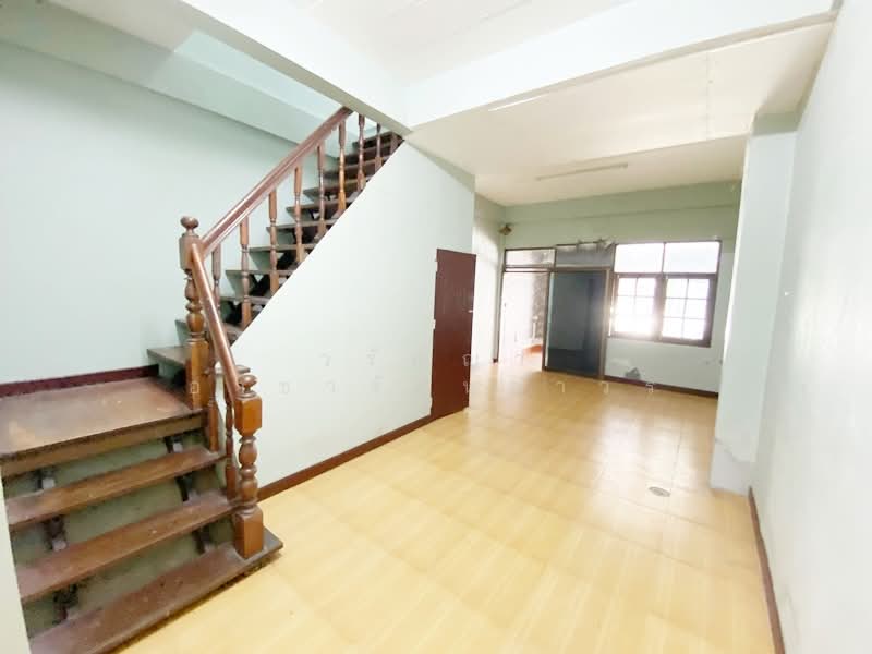 ทาวน์เอ้าส์ บ้านสวนทองวิลล่า 7 คลอง 4, Pathum Thani, Lat Sawai, Lam Luk Ka, Pathum Thani, 2 Bedrooms, 120 sqm, Townhouse For Sale, by วรัญญา อาชวรัตน์ถาวร, 500440985 - DDproperty.com