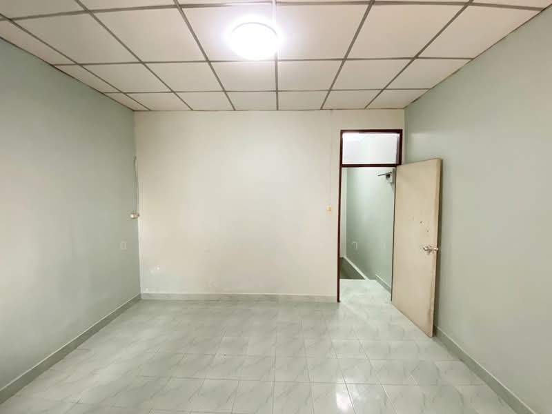ทาวน์เอ้าส์ บ้านสวนทองวิลล่า 7 คลอง 4, ปทุมธานี, ลาดสวาย, ลำลูกกา, ปทุมธานี, 120 ตร.ม., ทาวน์เฮ้าส์ ขาย, โดย วรัญญา อาชวรัตน์ถาวร, 500440985 - DDproperty.com