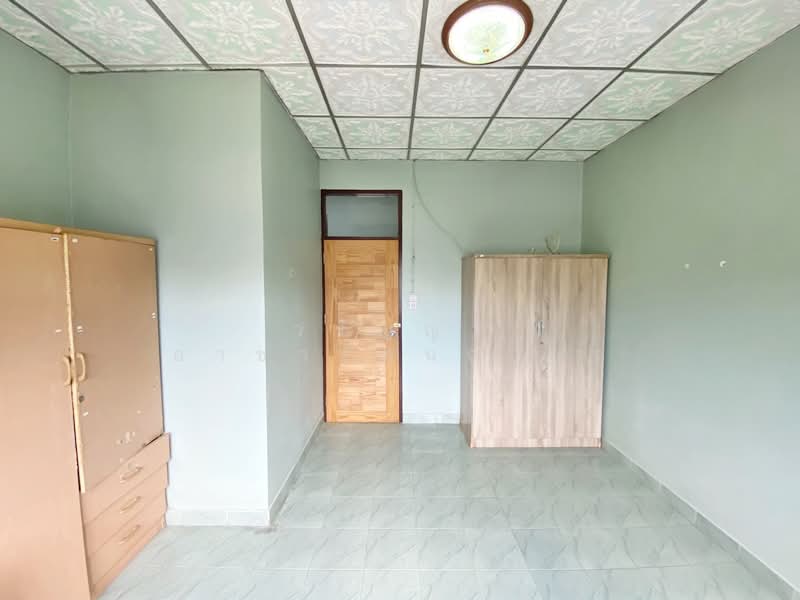 ทาวน์เอ้าส์ บ้านสวนทองวิลล่า 7 คลอง 4, Pathum Thani, Lat Sawai, Lam Luk Ka, Pathum Thani, 2 Bedrooms, 120 sqm, Townhouse For Sale, by วรัญญา อาชวรัตน์ถาวร, 500440985 - DDproperty.com