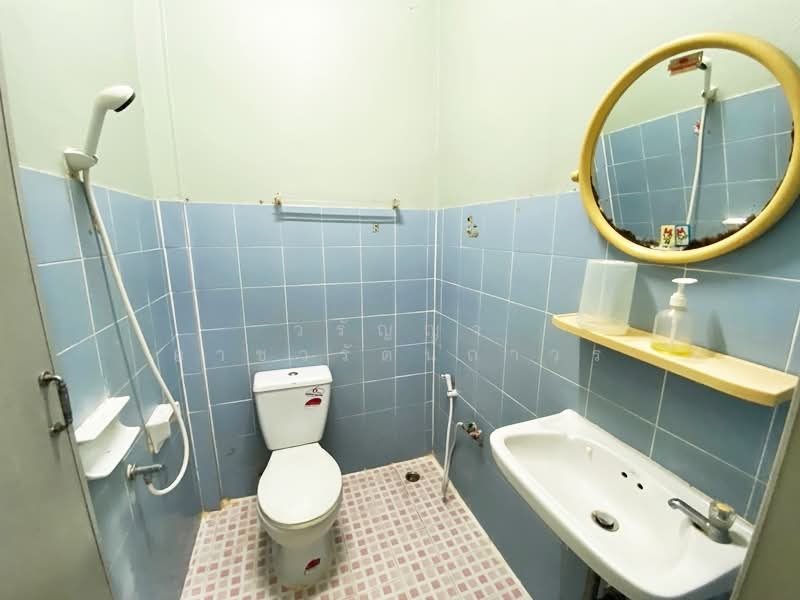 ทาวน์เอ้าส์ บ้านสวนทองวิลล่า 7 คลอง 4, Pathum Thani, Lat Sawai, Lam Luk Ka, Pathum Thani, 2 Bedrooms, 120 sqm, Townhouse For Sale, by วรัญญา อาชวรัตน์ถาวร, 500440985 - DDproperty.com