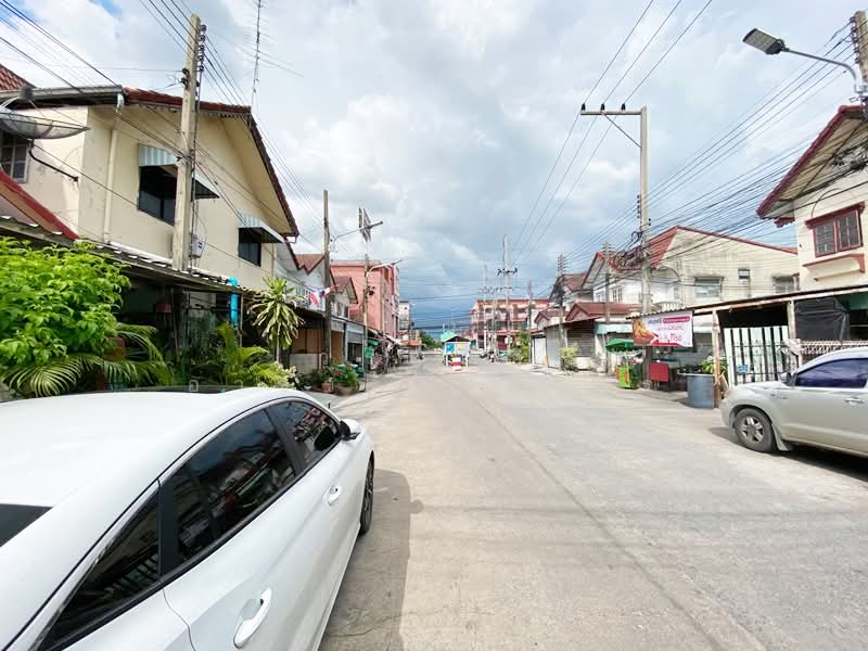 ทาวน์เอ้าส์ บ้านสวนทองวิลล่า 7 คลอง 4, ปทุมธานี, ลาดสวาย, ลำลูกกา, ปทุมธานี, 120 ตร.ม., ทาวน์เฮ้าส์ ขาย, โดย วรัญญา อาชวรัตน์ถาวร, 500440985 - DDproperty.com