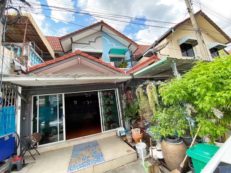 ทาวน์เอ้าส์ บ้านสวนทองวิลล่า 7 คลอง 4, Pathum Thani, Lat Sawai, Lam Luk Ka, Pathum Thani, 2 Bedrooms, 120 sqm, Townhouse For Sale, by วรัญญา อาชวรัตน์ถาวร, 500440985 - DDproperty.com