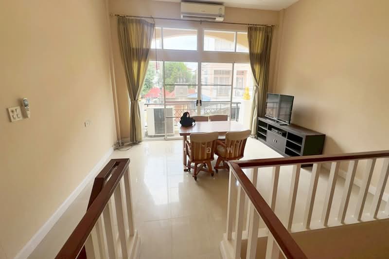 หมู่บ้านเฟรชวิลล่า, Bangkok, ถนนนวลจันทร์, Khlong Kum, Bueng Kum, Bangkok, 3 Bedrooms, 200 sqm, Townhouse For Sale, by คุณเอฟ, 500440996 - DDproperty.com