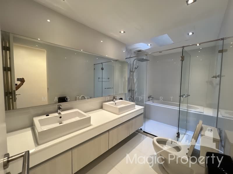 Park Avenue Ekkamai, Bangkok, Khlong Tan Nua, Watthana, Bangkok, , 280 sqm, Shophouse For Rent, by Magic Property, 500440997 - DDproperty.com