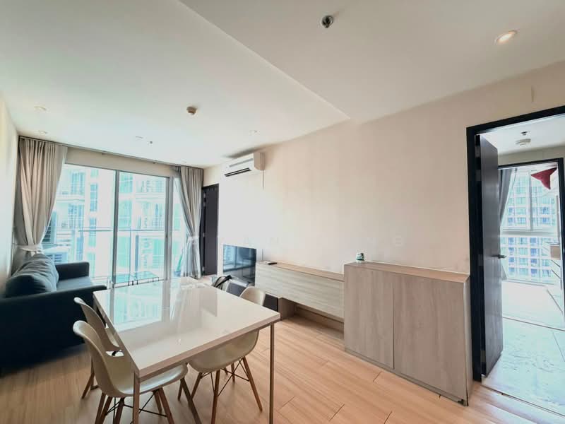 Le Luk Condominium, Bangkok, 1599 291 Sukhumvit Rd, Phra Kanong Nua, Watthana, Bangkok, 1 Bedroom, 52 sqm, Condo For Rent, by Jiayan Feng, 500441000 - DDproperty.com