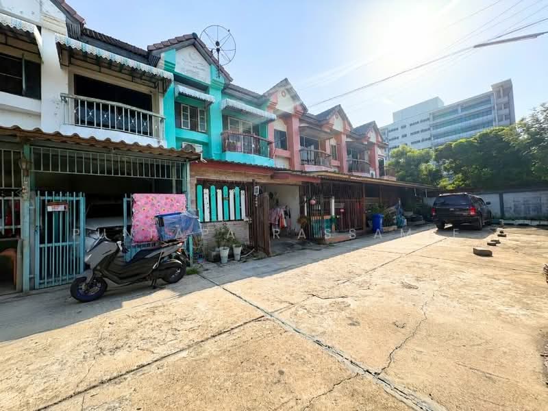 Baan Supakorn, Nonthaburi, Bang Kruai Road - Bangkok, Sai Noi, Nonthaburi, 3 Bedrooms, 110 sqm, Townhouse For Sale, by Punpapa Rassamee, 500441015 - DDproperty.com
