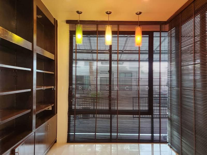 Areeya Mandarina Sukhumvit 77, Bangkok, Sukhumvit 77 Road (On Nut), Suan Luang, Bangkok, 3 Bedrooms, 200 sqm, Townhouse For Rent, by Sunitra Sachdev, 500441026 - DDproperty.com