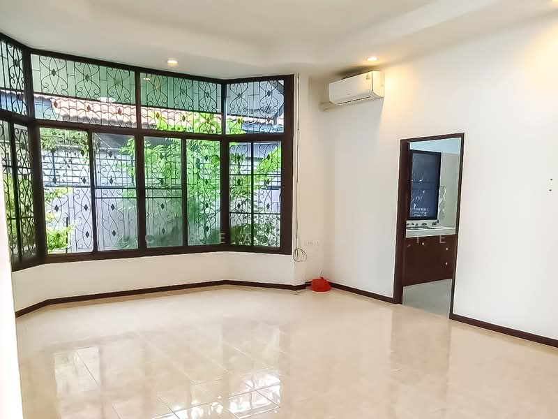 House for Sale Noen Phlap Whan East Pattaya 2 Bedroom, Chon Buri (Pattaya), Bang Lamung, Bang Lamung (Pattaya), Chon Buri (Pattaya), 2 Bedrooms, 324 sqm, Single Detached House For Sale, by PLC Real Estate, 500441033 - DDproperty.com