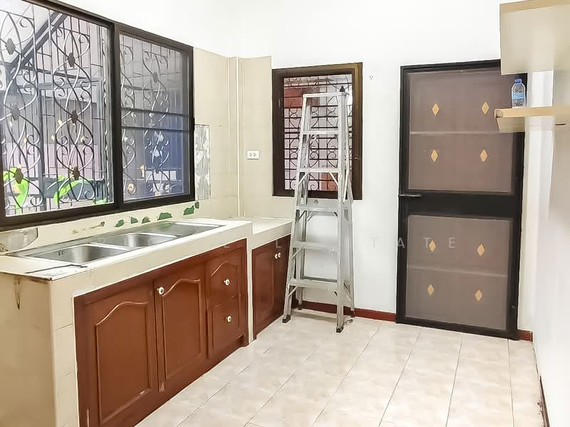 House for Sale Noen Phlap Whan East Pattaya 2 Bedroom, Chon Buri (Pattaya), Bang Lamung, Bang Lamung (Pattaya), Chon Buri (Pattaya), 2 Bedrooms, 324 sqm, Single Detached House For Sale, by PLC Real Estate, 500441033 - DDproperty.com