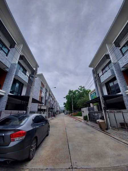 Plex Bangna, Samut Prakan, 90/239 Burapha Withi Expressway, Bang Kaeo, Bang Plee, Samut Prakan, 3 Bedrooms, 220 sqm, Townhouse For Rent, by Agent Pla, 500441041 - DDproperty.com