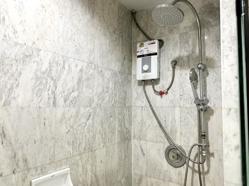 The Royal Place 1, Bangkok, Rajdamri, Lumphini, Pathum Wan, Bangkok, 2 Bedrooms, 84 sqm, Condo For Rent, by Caveman Property, 500441052 - DDproperty.com