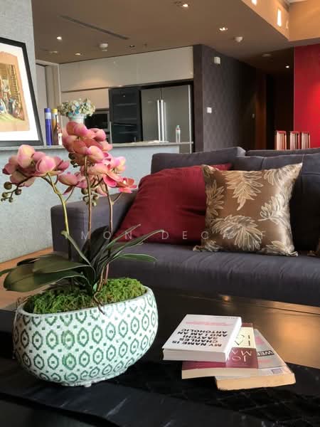 The Met Sathorn, Bangkok, 123 South Sathorn Road, Thung Maha Mek, Sathon, Bangkok, 3 Bedrooms, 207 sqm, Condo For Rent, by Simon Decalf, 500441062 - DDproperty.com
