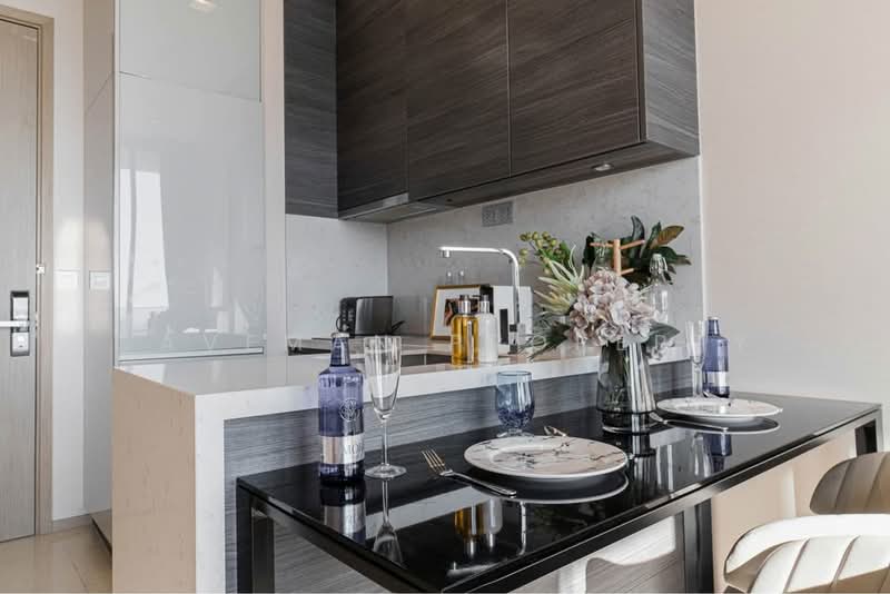 The Esse Asoke, Bangkok, 333 Soi Sukhumvit 21, Sukhumvit Road, Khlongtoei Nua, Watthana, Bangkok, 1 Bedroom, 37 sqm, Condo For Rent, by Caveman Property, 500441066 - DDproperty.com