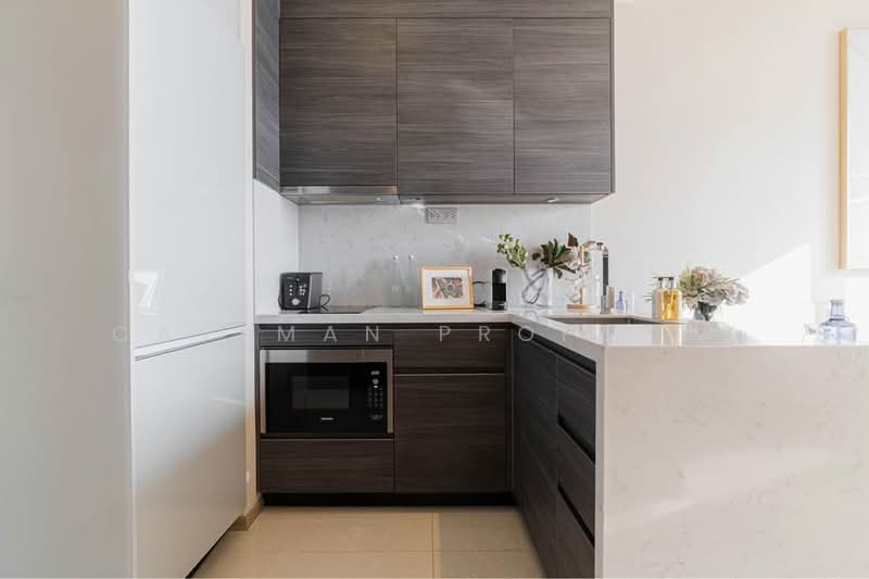 The Esse Asoke, Bangkok, 333 Soi Sukhumvit 21, Sukhumvit Road, Khlongtoei Nua, Watthana, Bangkok, 1 Bedroom, 37 sqm, Condo For Rent, by Caveman Property, 500441066 - DDproperty.com