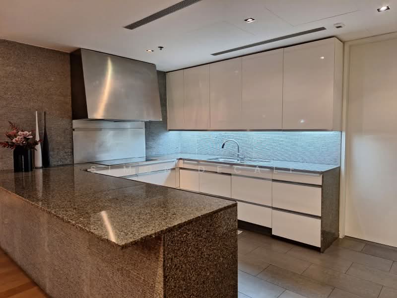 The Met Sathorn, Bangkok, 123 South Sathorn Road, Thung Maha Mek, Sathon, Bangkok, 3 Bedrooms, 194 sqm, Condo For Sale, by Simon Decalf, 500441072 - DDproperty.com