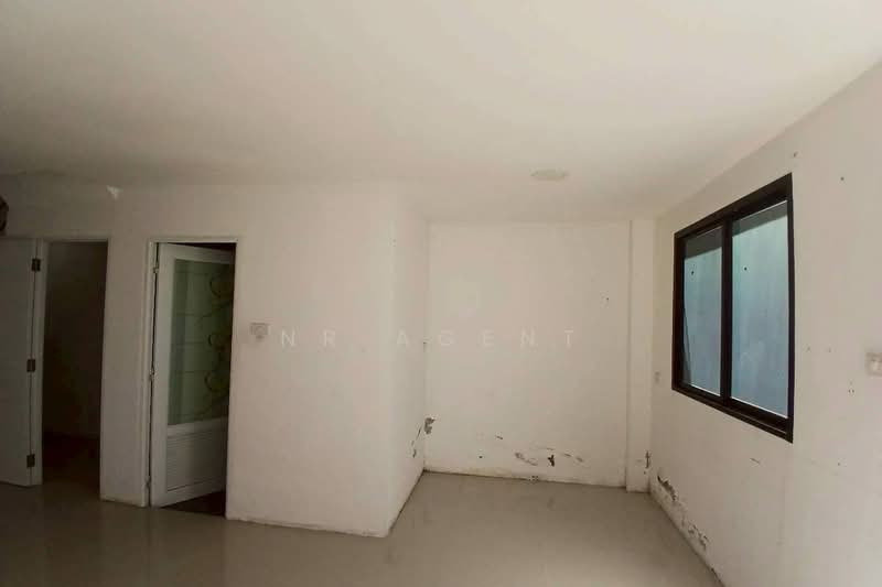 ไพลิน ท่าอิฐ, Nonthaburi, Bang Rak Noi, Muang Nonthaburi, Nonthaburi, 4 Bedrooms, 195 sqm, Townhouse For Sale, by NR AGENT, 500441131 - DDproperty.com