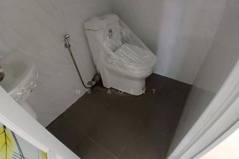 ไพลิน ท่าอิฐ, Nonthaburi, Bang Rak Noi, Muang Nonthaburi, Nonthaburi, 4 Bedrooms, 195 sqm, Townhouse For Sale, by NR AGENT, 500441131 - DDproperty.com