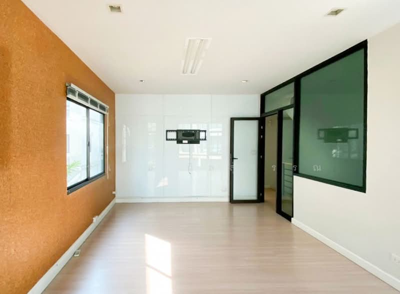 Plex Bangna : เพล็กซ์ บางนา, สมุทรปราการ, 90/239 ทางพิเศษบูรพาวิถี, บางแก้ว, บางพลี, สมุทรปราการ, 260 ตร.ม., ทาวน์เฮ้าส์ ขาย, โดย วรเมธ นิลสุวรรณ, 500441133 - DDproperty.com