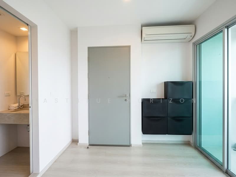 Life Ratchadapisek, Bangkok, 279 Ratchadapisaek Road, Huai Khwang, Bangkok, 2 Bedrooms, 46 sqm, Condo For Sale, by Eastblue Horizon, 500441144 - DDproperty.com