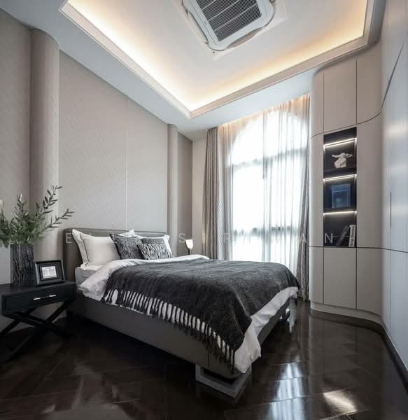 The Boulevard Ekkamai, Bangkok, 98 Soi Prasertdee, Khlong Tan Nua, Watthana, Bangkok, 4 Bedrooms, 500 sqm, Single Detached House For Sale, by Elle Siriwan, 500441184 - DDproperty.com