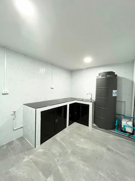 3-story Townhouse Ram Intra 34 Intersection 10, Bangkok, Tha Rang, Bang Khen, Bangkok, 4 Bedrooms, 200 sqm, Townhouse For Rent, by NR agent, 500441191 - DDproperty.com