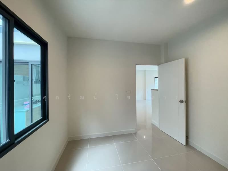Thana Village Wongwaen-Pinklao, Nonthaburi, Sala Klang, Bang Kruai, Nonthaburi, 4 Bedrooms, 140 sqm, Semi-Detached House (Twin House) For Sale, by ศุภวัฒน์ ไชยสาร, 500441193 - DDproperty.com