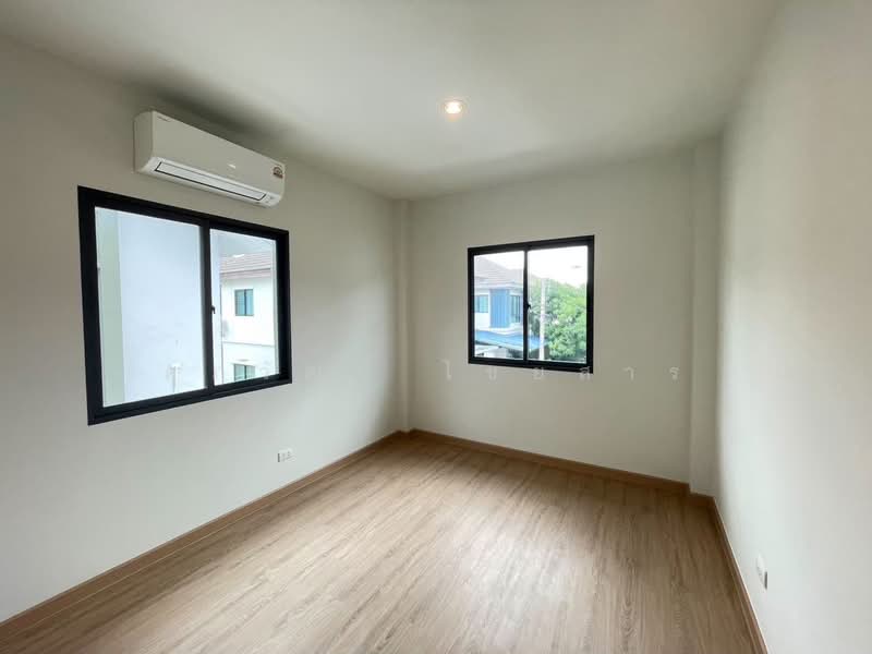 Thana Village Wongwaen-Pinklao, Nonthaburi, Sala Klang, Bang Kruai, Nonthaburi, 4 Bedrooms, 140 sqm, Semi-Detached House (Twin House) For Sale, by ศุภวัฒน์ ไชยสาร, 500441193 - DDproperty.com