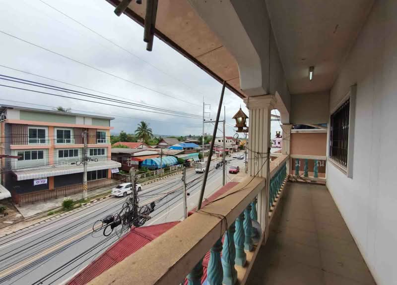 ที่ดินพร้อมตึกพาณิชย์ 2 ชั้นครึ่ง 3 คูหา 191 ตรว. ใกล้ รพ.เวียงป่าเป้า เชียงราย, เชียงราย, ทล.118, เวียง, เวียงป่าเป้า, เชียงราย, 500 ตร.ม., ตึกแถว-อาคารพาณิชย์ ขาย, โดย ฌัชษชี ฌัชปภาส์มณ, 500441245 - DDproperty.com