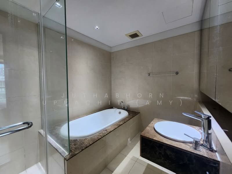 The Lakes, Bangkok, 123 Ratchadaphisek Road, Khlong Toei, Bangkok, 1 Bedroom, 70 sqm, Condo For Rent, by Juthabhorn Uppachit (Amy), 500441255 - DDproperty.com