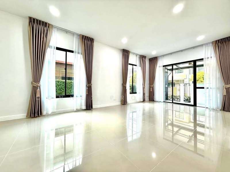 Zerene Petchkasem-Phutthamonthon Sai 3, Bangkok, 101 Phutthamonthon Sai 3 Road, Nong Kang Plu, Nong Khaem, Bangkok, 4 Bedrooms, 196 sqm, Single Detached House For Sale, by Connex Property, 500441281 - DDproperty.com