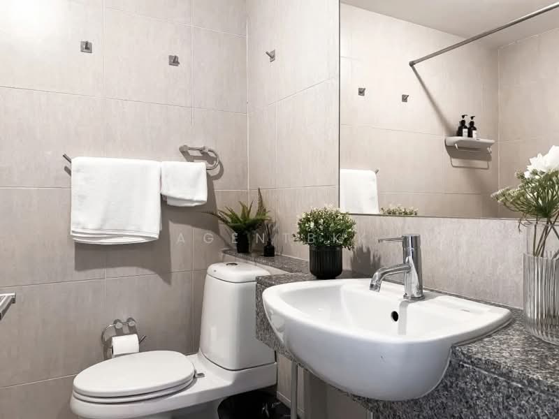 The Clover Thonglor Residence, Bangkok, Soi Sukhumvit 55, Khlong Tan Nua, Watthana, Bangkok, 1 Bedroom, 60 sqm, Condo For Rent, by Agentbkk, 500441286 - DDproperty.com