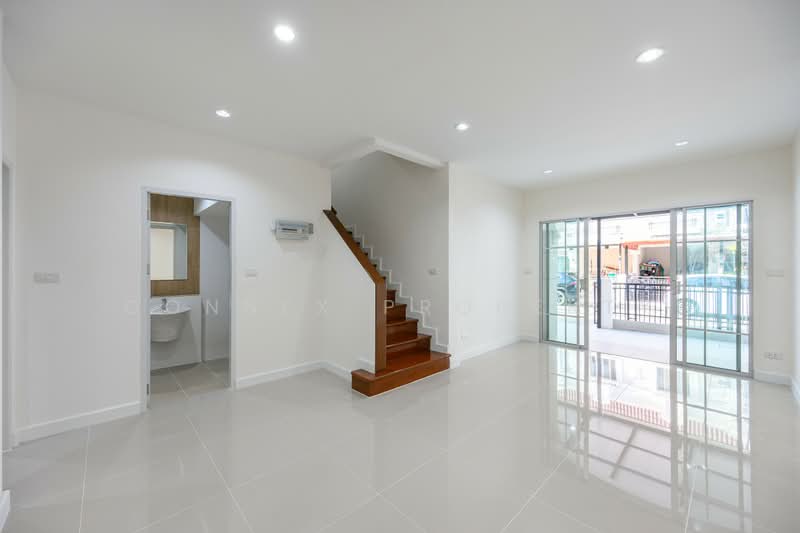 The Villa Rattanathibet : เดอะ วิลล่า รัตนาธิเบศร์, นนทบุรี, ถนน รัตนาธิเบศร์, ท่าอิฐ, ปากเกร็ด, นนทบุรี, 110 ตร.ม., บ้านเดี่ยว ขาย, โดย Connex Property, 500441299 - DDproperty.com