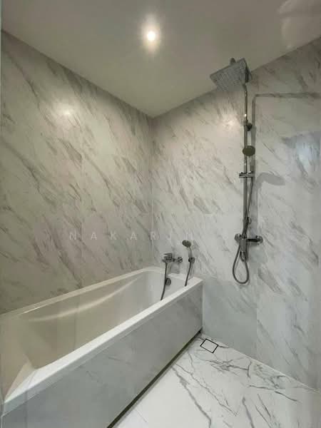 Fynn Asoke, Bangkok, 28 Sukhumvit 10 Alley, Khlong Toei, Bangkok, 1 Bedroom, 38 sqm, Condo For Rent, by Nakarin S., 500441306 - DDproperty.com