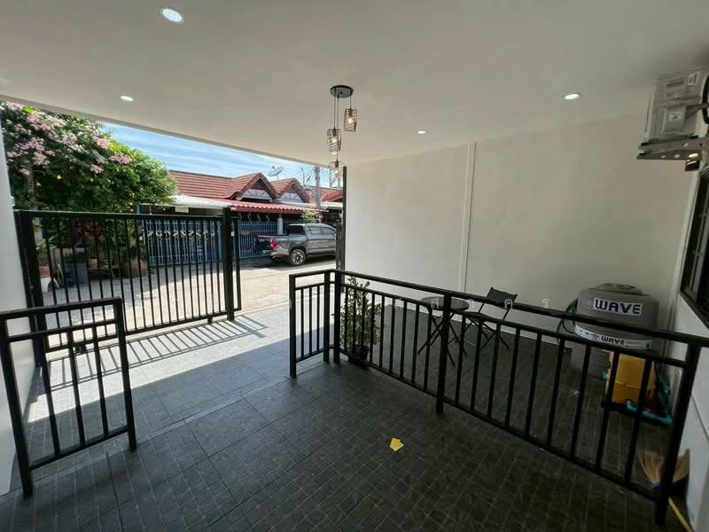 เขาน้อย, Chon Buri (Pattaya), Bang Lamung, Bang Lamung (Pattaya), Chon Buri (Pattaya), 2 Bedrooms, 120 sqm, Townhouse For Sale, by ชาลิสา ปัสสาคร, 500441324 - DDproperty.com