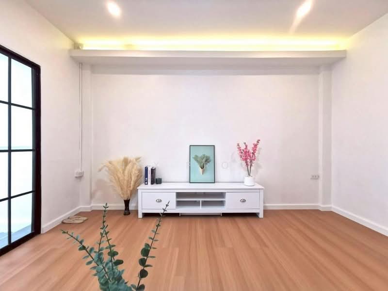 Phatthanchai : พัธนชัย, กรุงเทพ, สายไหม, กรุงเทพ, 120 ตร.ม., ทาวน์เฮ้าส์ ขาย, โดย Connex Property, 500441370 - DDproperty.com