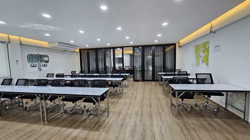 โครงการ มินิแอร์พอร์ต ดอนเมือง, Bangkok, วิภาวดีรังสิต, Sanam Bin, Don Mueang, Bangkok, , 671 sqm, Office Space For Sale, by จิรพันธุ์ สิทธิ์มหาสิริ, 500441428 - DDproperty.com