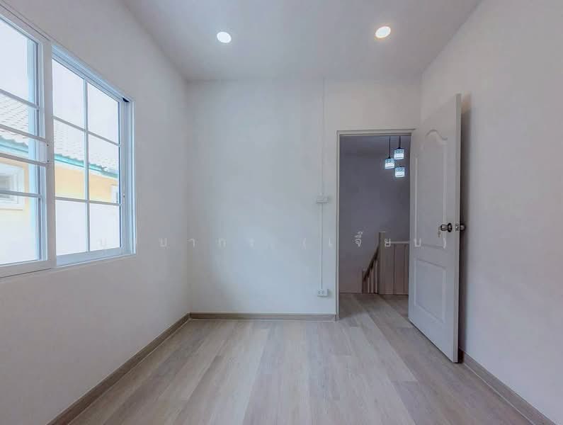 บ้านสวย 4 ห้องนอน หมู่บ้านพฤกษา 30 ถนนบ้านกล้วย– ไทรน้อย บางบัวทอง ใกล้เซ็นทรัล เวสเกต, Nonthaburi, บ้านกล้วย - ไทรน้อย, Bang Bua Thong, Nonthaburi, 4 Bedrooms, 110 sqm, Townhouse For Sale, by บุษบากร (เจี๊ยบ), 500441441 - DDproperty.com