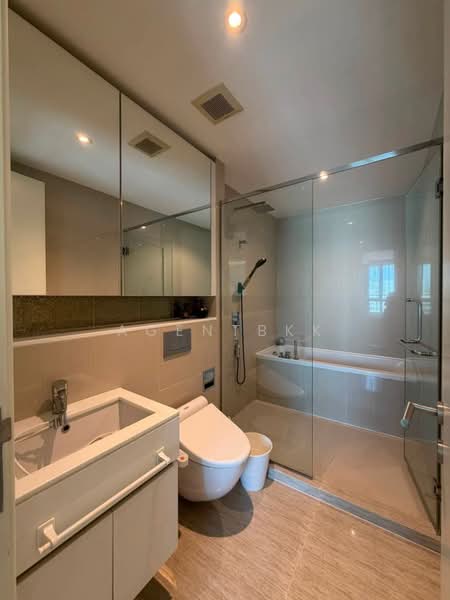 H Sukhumvit 43, Bangkok, 28 Sukhumvit 34 Road, Khlong Tan Nua, Watthana, Bangkok, 1 Bedroom, 43 sqm, Condo For Rent, by Agentbkk, 500441511 - DDproperty.com
