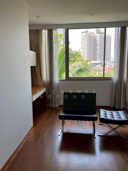 Ficus Lane, Bangkok, Soi Sukhumvit 44/1, Phra Kanong, Khlong Toei, Bangkok, 3 Bedrooms, 200 sqm, Condo For Rent, by Ratchanee Wongpongtham, 500441530 - DDproperty.com